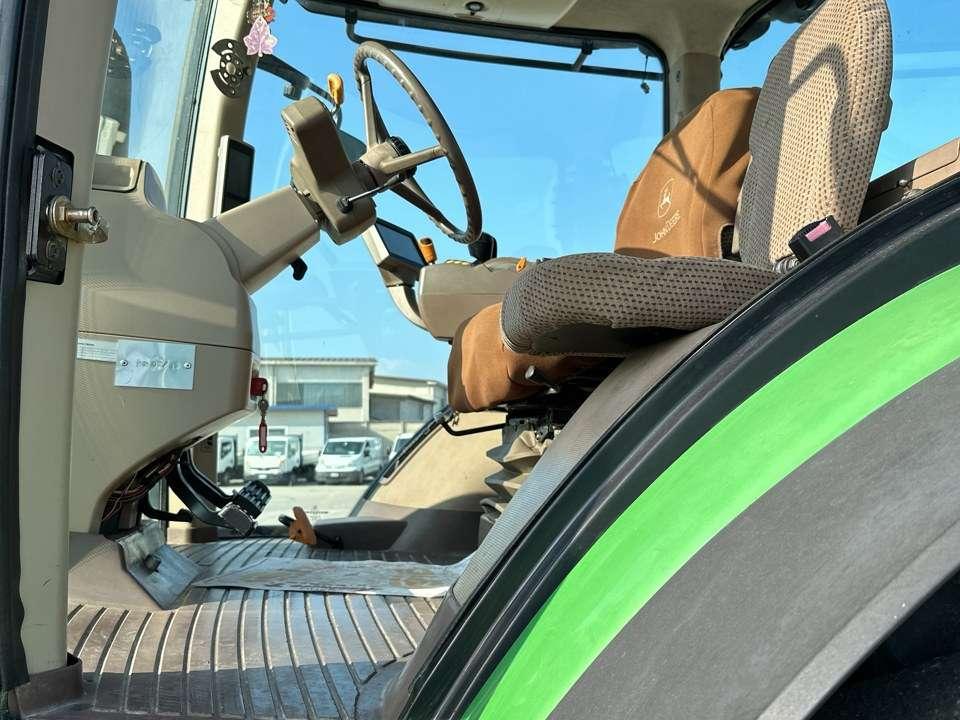 John Deere 7230R Foto 11