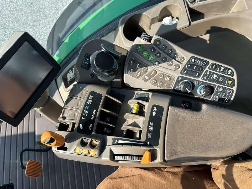 John Deere 7230R Foto 13