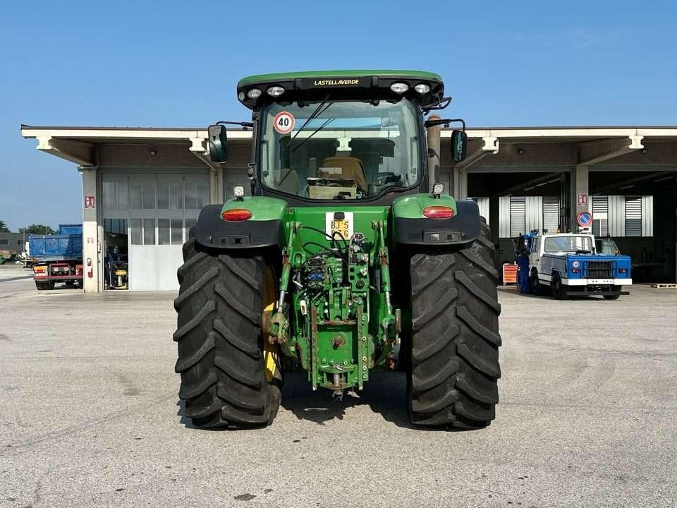 John Deere 7230R Foto 19
