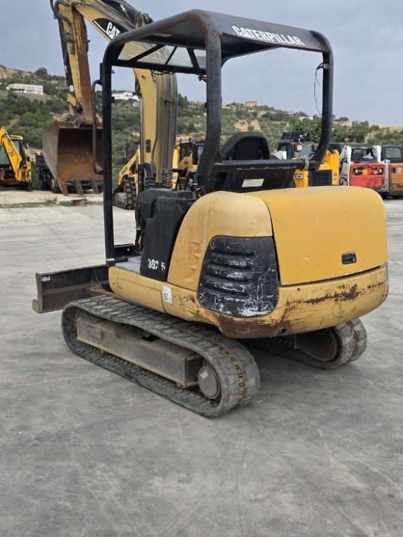 Caterpillar 302.5 Foto 3