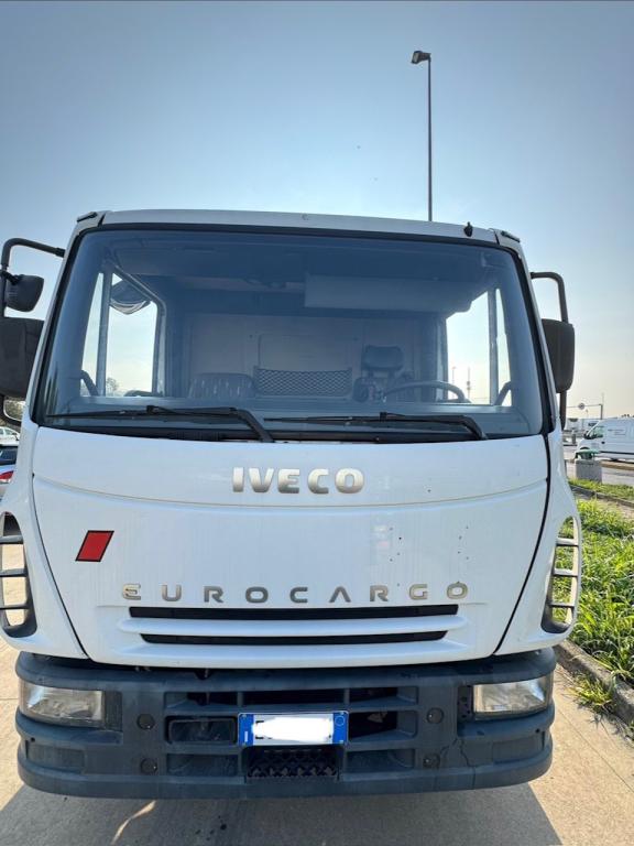 Iveco EUROCARGO 120e18 Foto 3