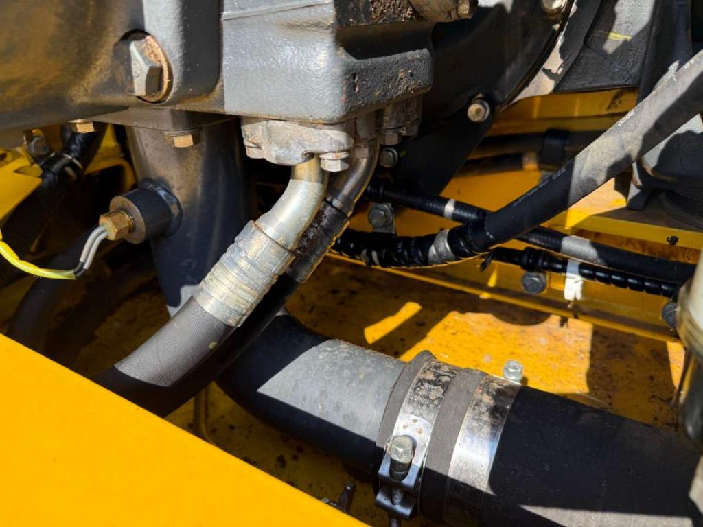 Komatsu PC210 Foto 14