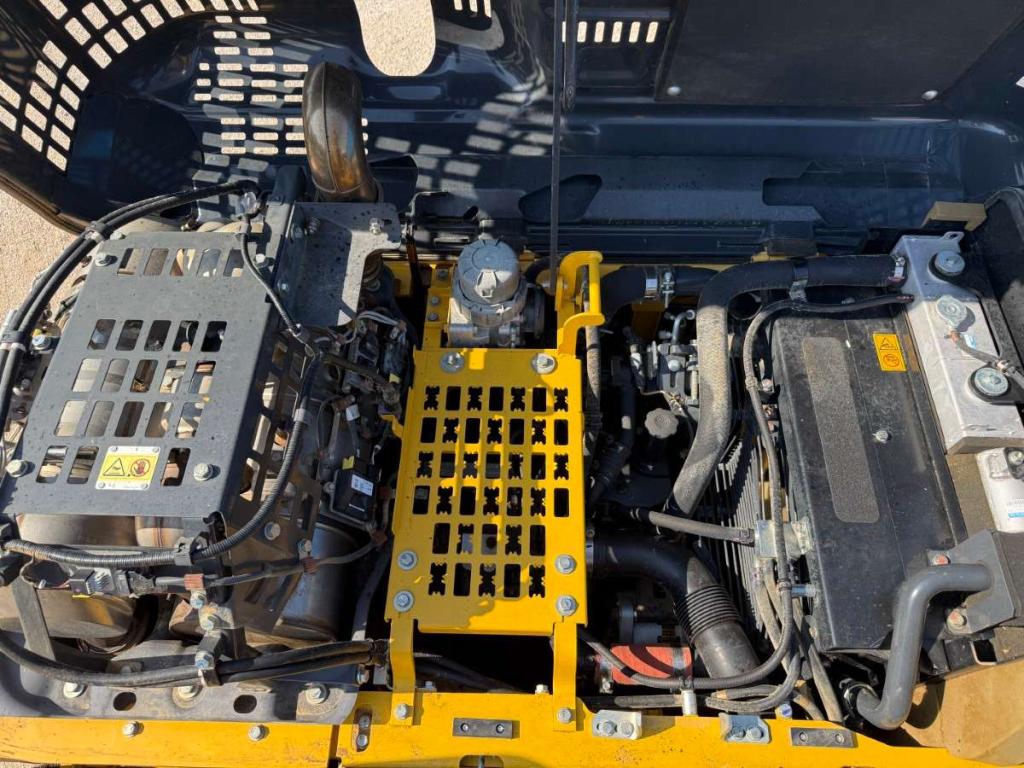 Komatsu PC210 Foto 15