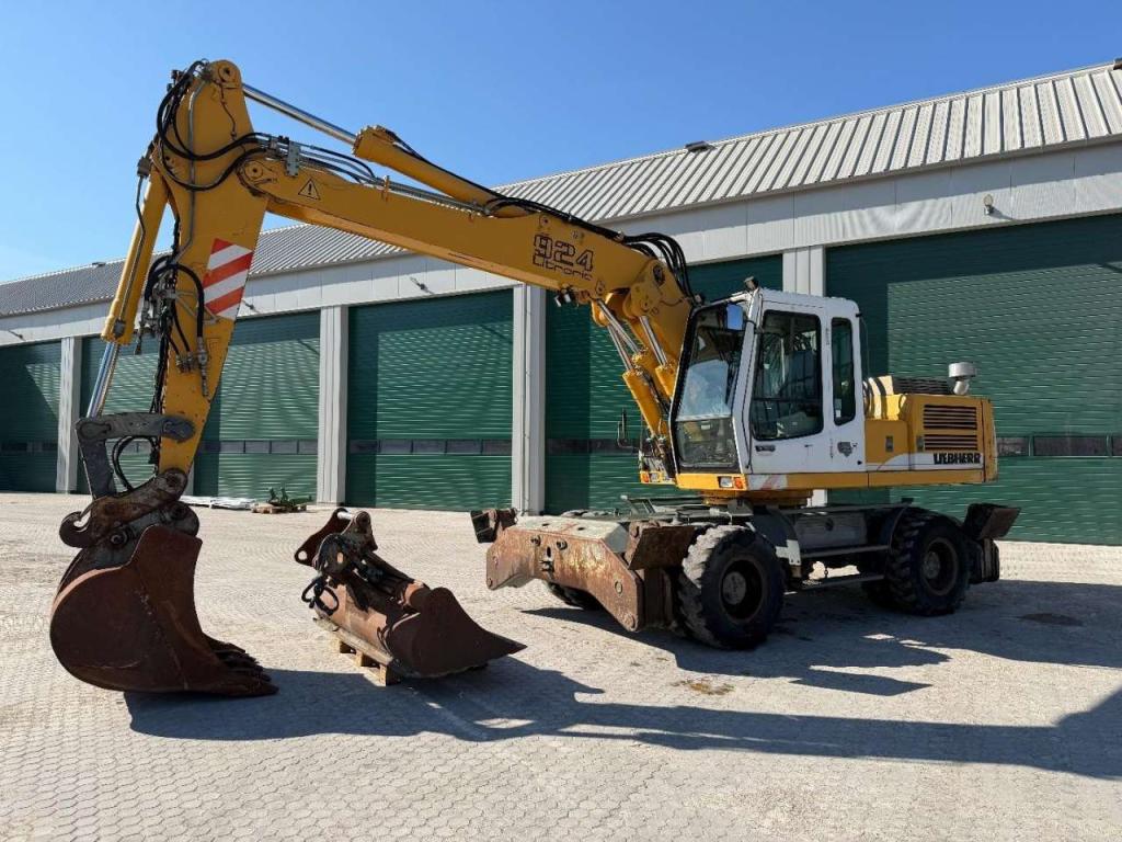 Liebherr A924B Litronic 2x bucket // AIRCON // Outriggers Foto 2