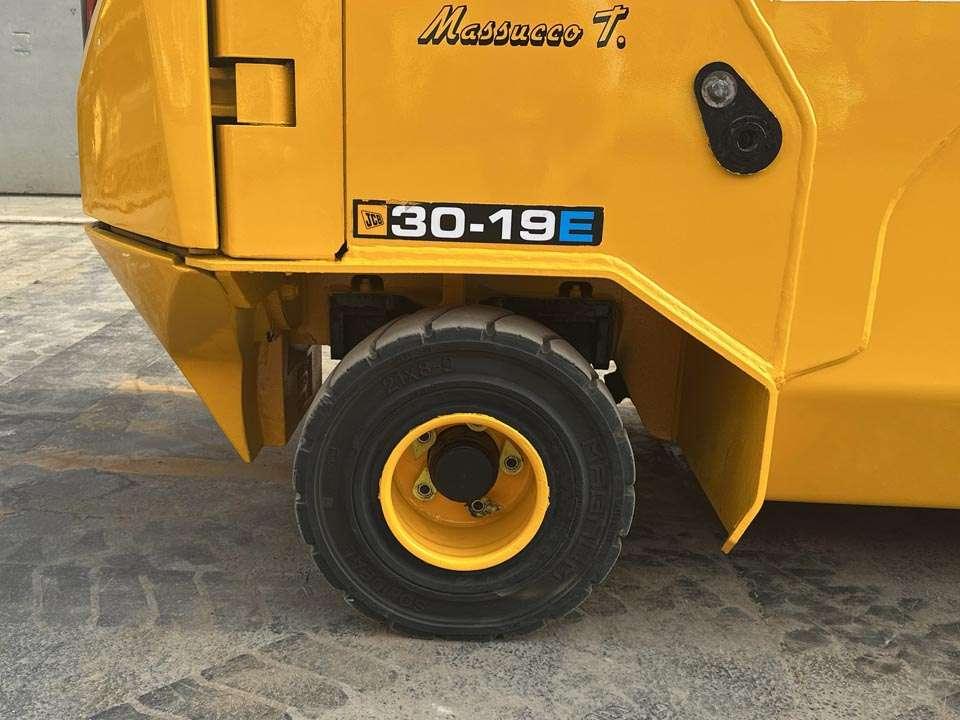 JCB 30-19E 4x2 Foto 4