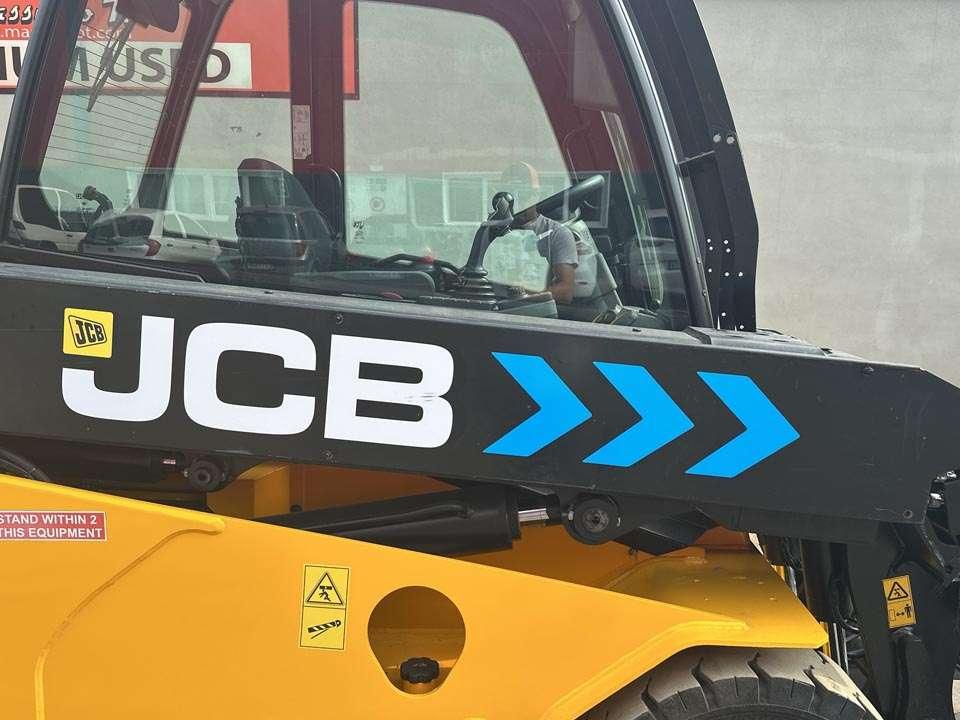 JCB 30-19E 4x2 Foto 8