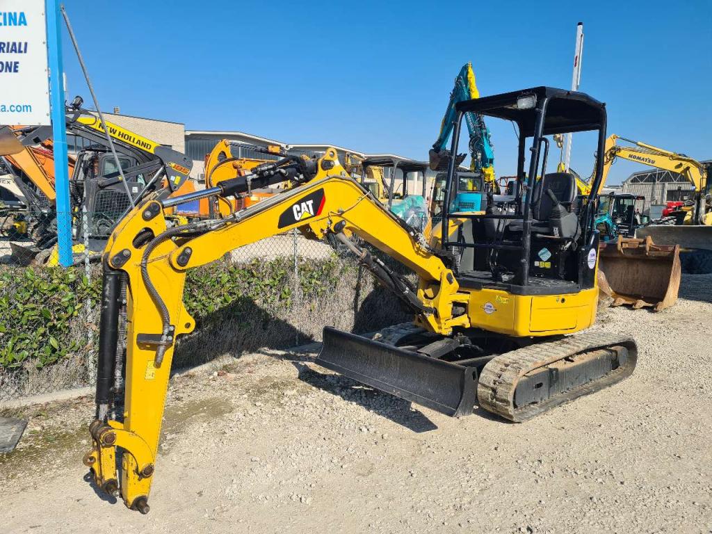 Caterpillar 303E Foto 1