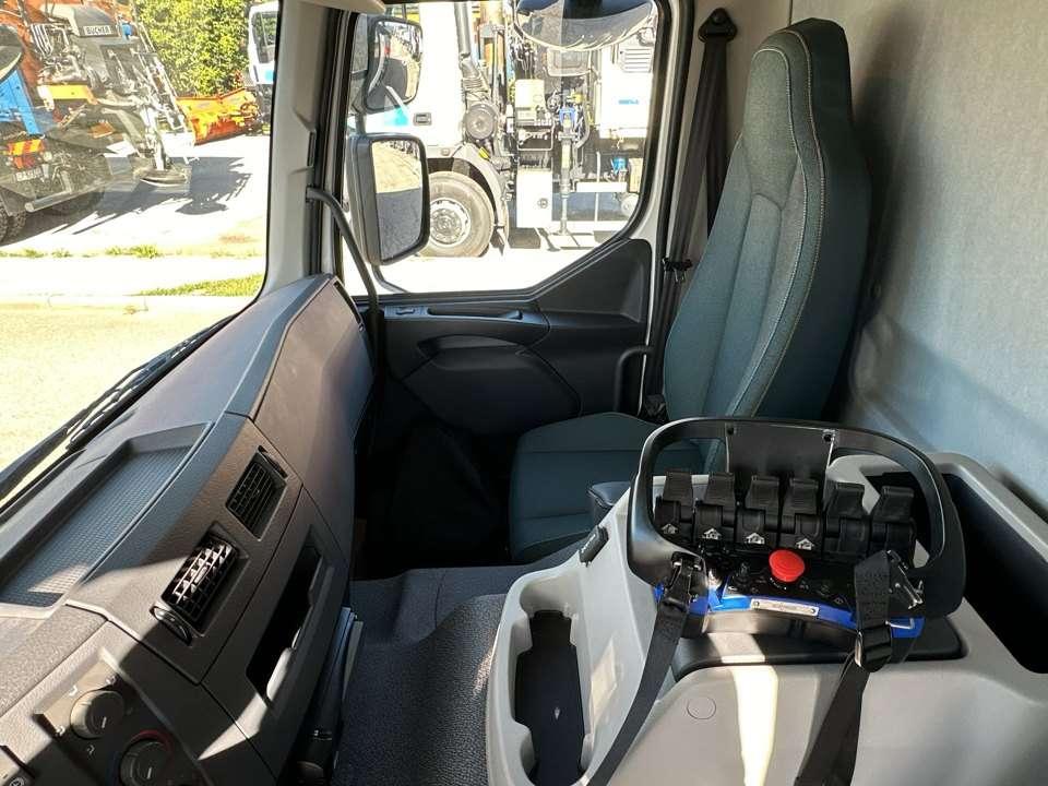 Volvo FE350 6x2 Foto 12