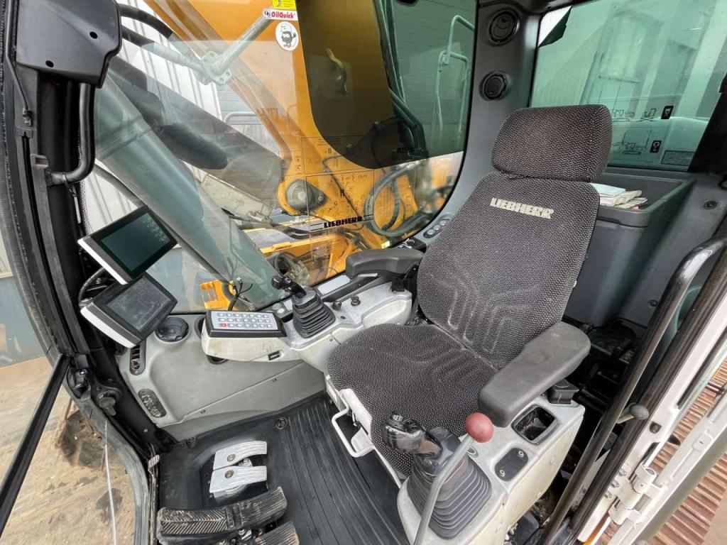 Liebherr R926LC Foto 11