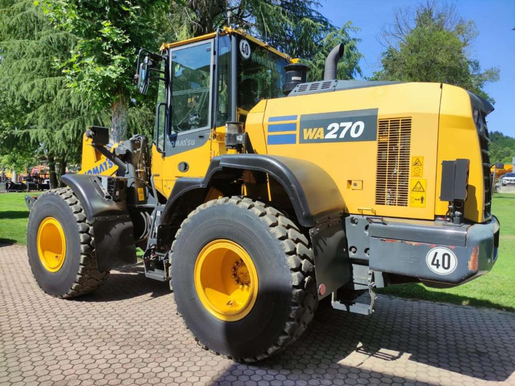 Komatsu WA270-8 Foto 2