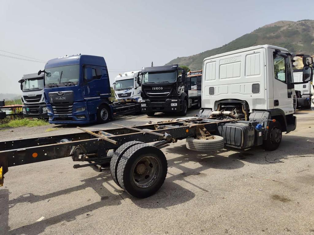 Iveco EUROCARGO 100E19 Foto 10
