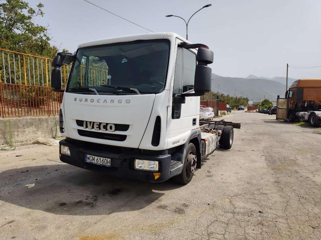 Iveco EUROCARGO 100E19 Foto 24