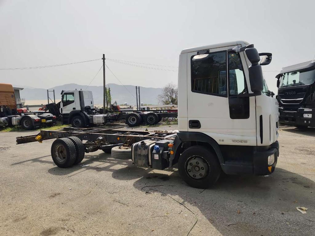 Iveco EUROCARGO 100E19 Foto 9