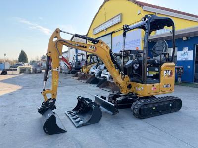 Caterpillar 301.5 vendida por Gruppo Movimento Terra Srl