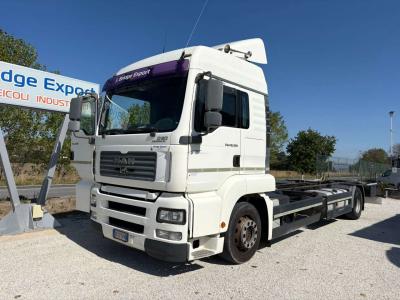Man TGA 18.350 cassa mobile alluminio o telaio vendida por Bridge Export Srl