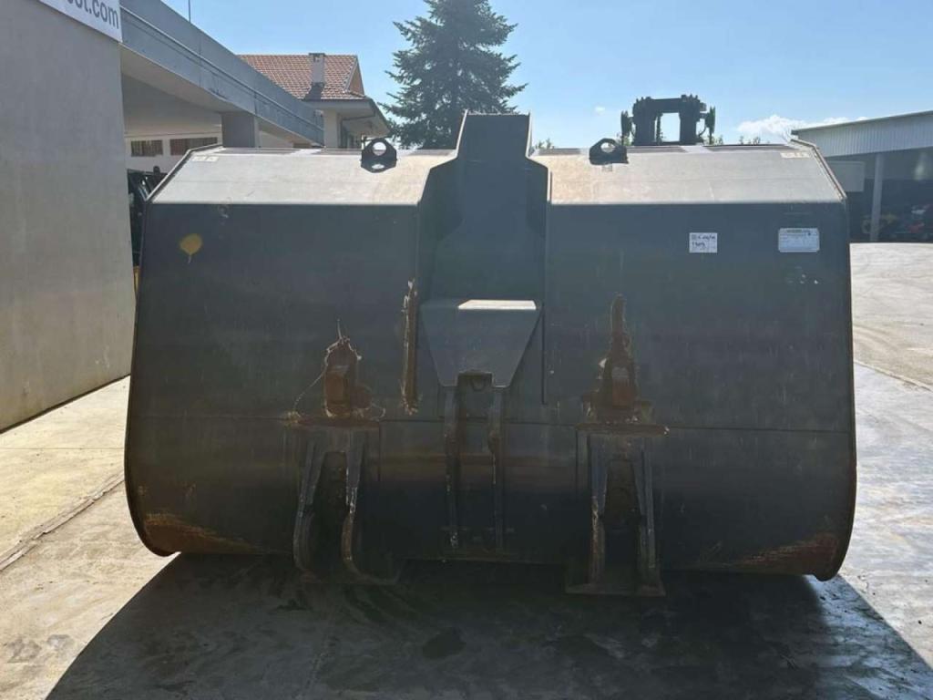 Leonardi Benne per NEW HOLLAND W190C Foto 6