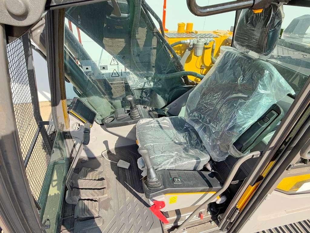 Volvo EC210 NEW / UNUSED (EC220DL) Foto 8