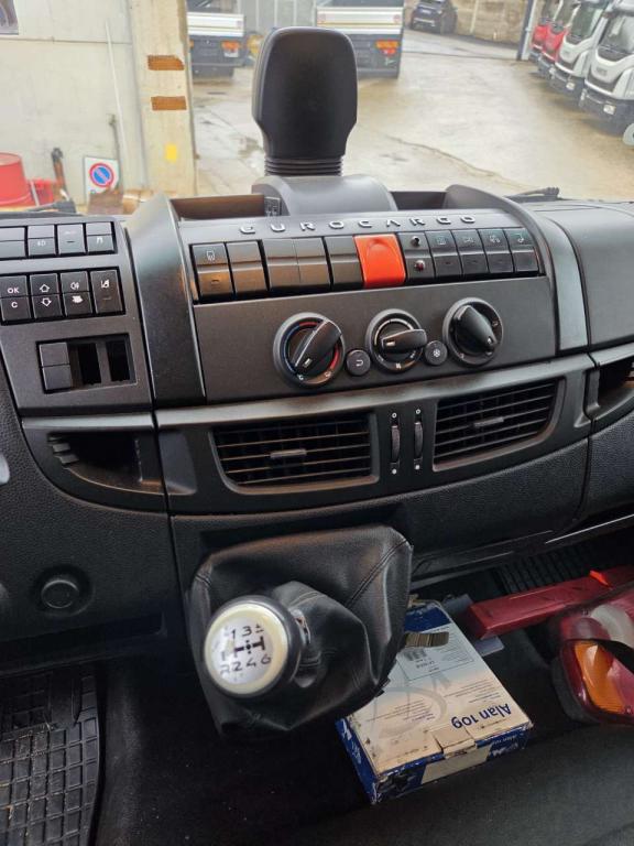 Iveco EUROCARGO 180-250 Foto 3