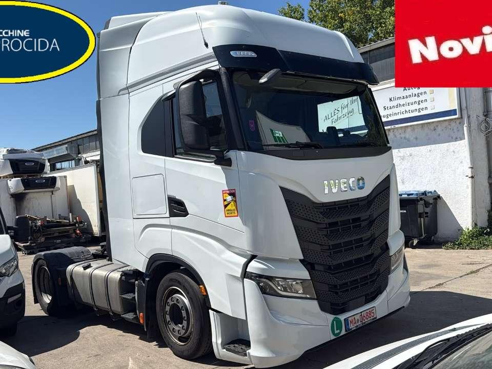 Iveco S-WAY S490 Foto 1