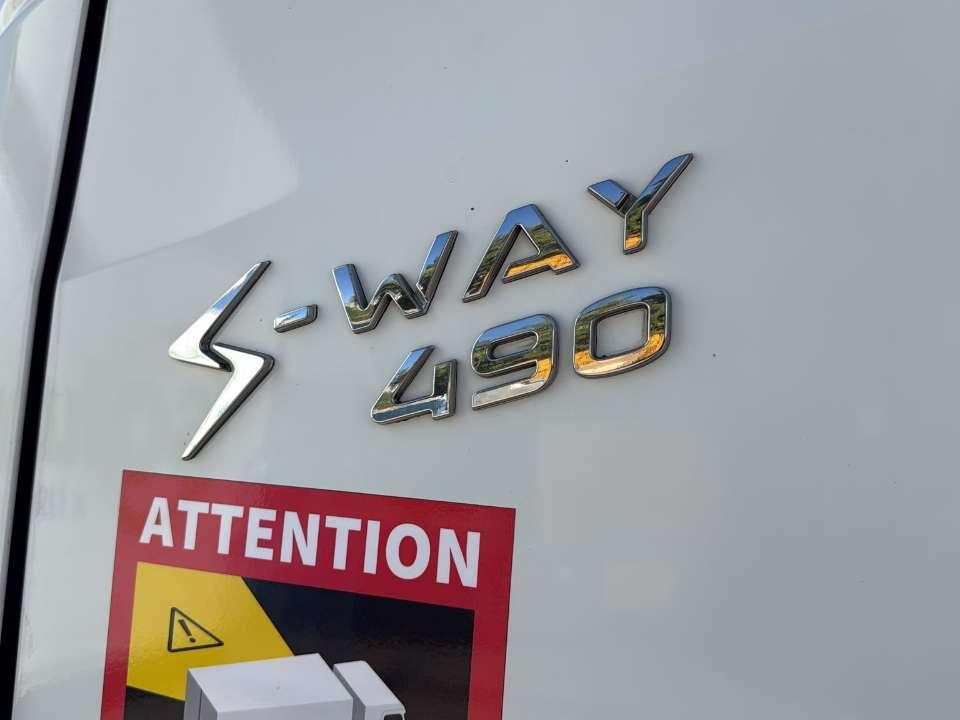 Iveco S-WAY S490 Foto 21