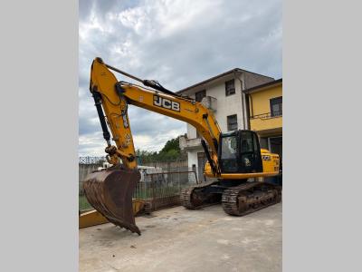 JCB JS235 vendida por Cioria Tractor Srls