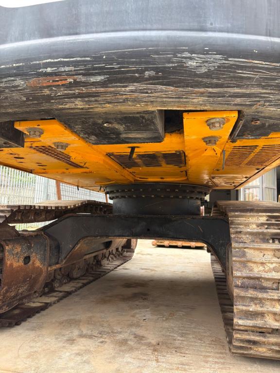 JCB JS235 Foto 6