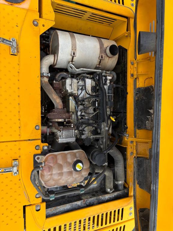 JCB JS235 Foto 8