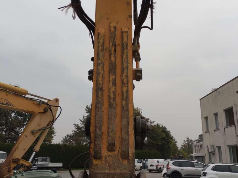 Hyundai Robex 220NLC-9A Foto 4