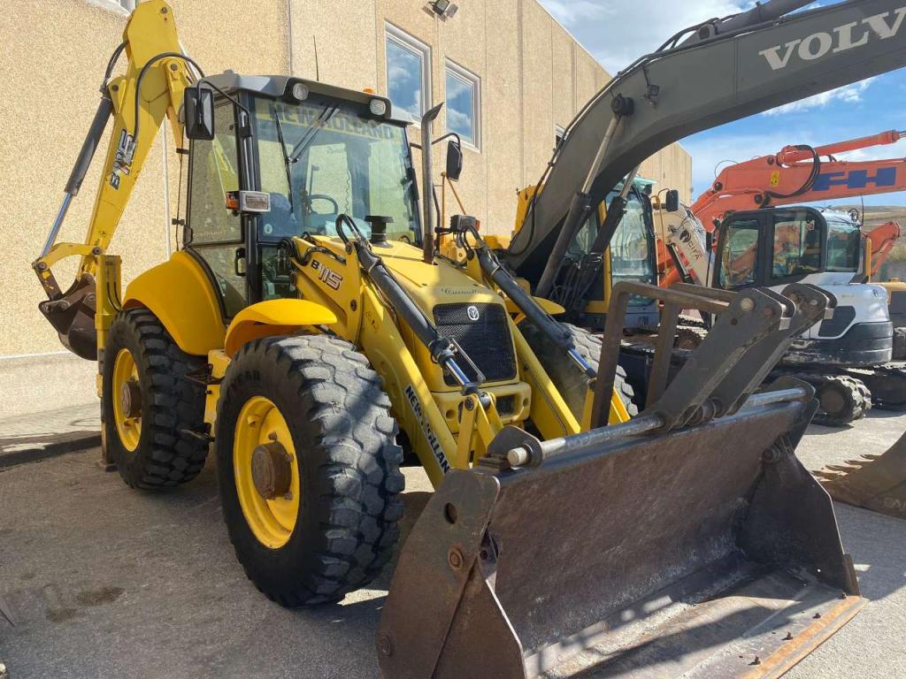 New Holland B115 Foto 3