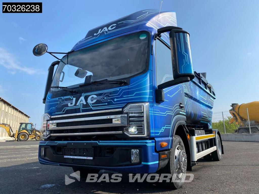 JAC 4X2 Foto 2