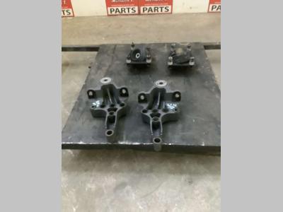 Supporti motore para Volvo FH16 550 6x4 vendida por Massucco T. Srl Area Ricambi
