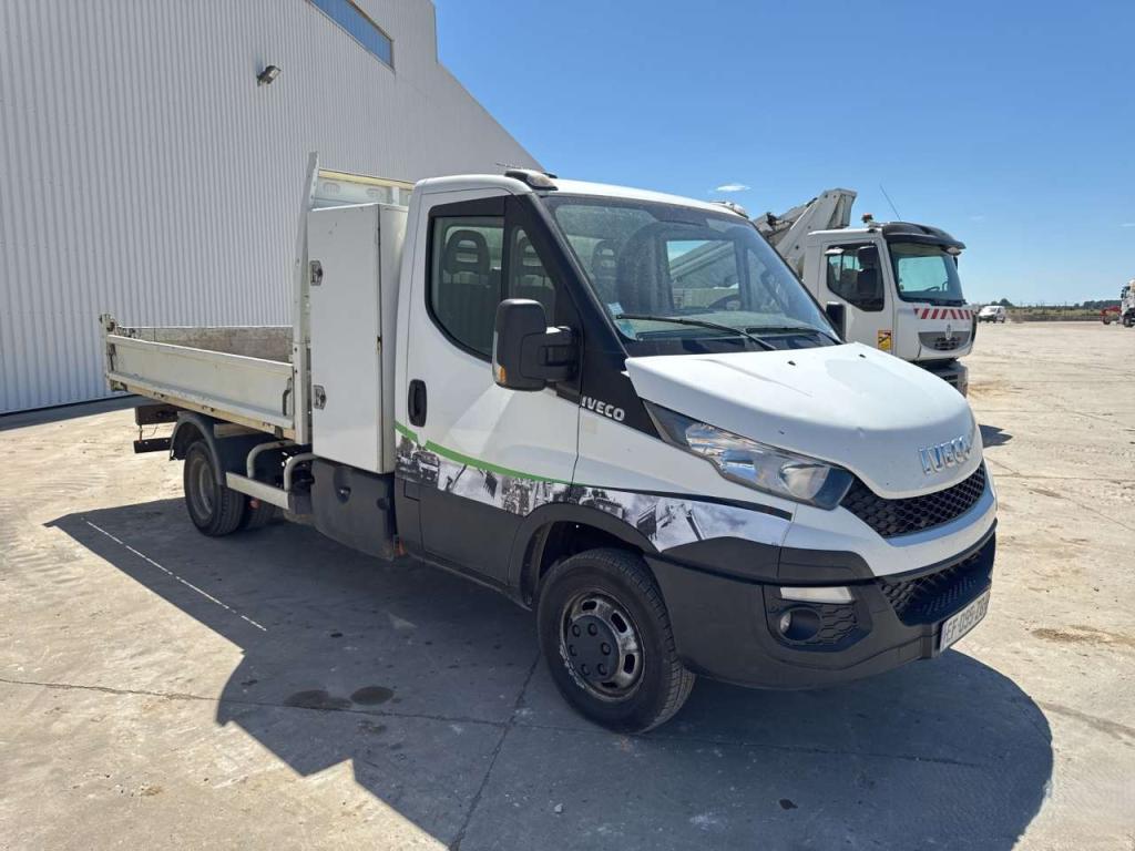 Iveco DAILY 35-150 Foto 4