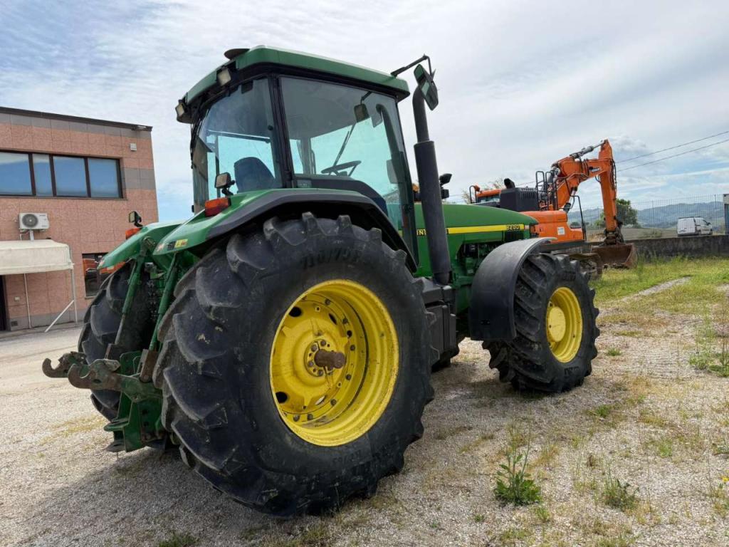 John Deere 8200 Foto 3