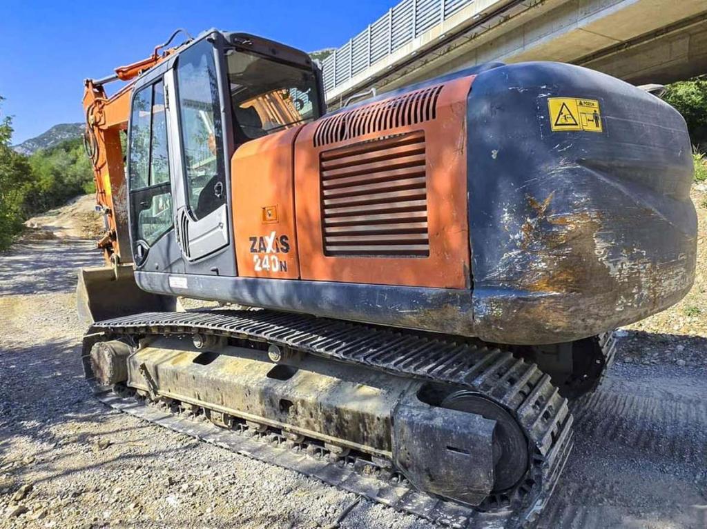 Hitachi Zaxis ZX240N-3 Foto 2