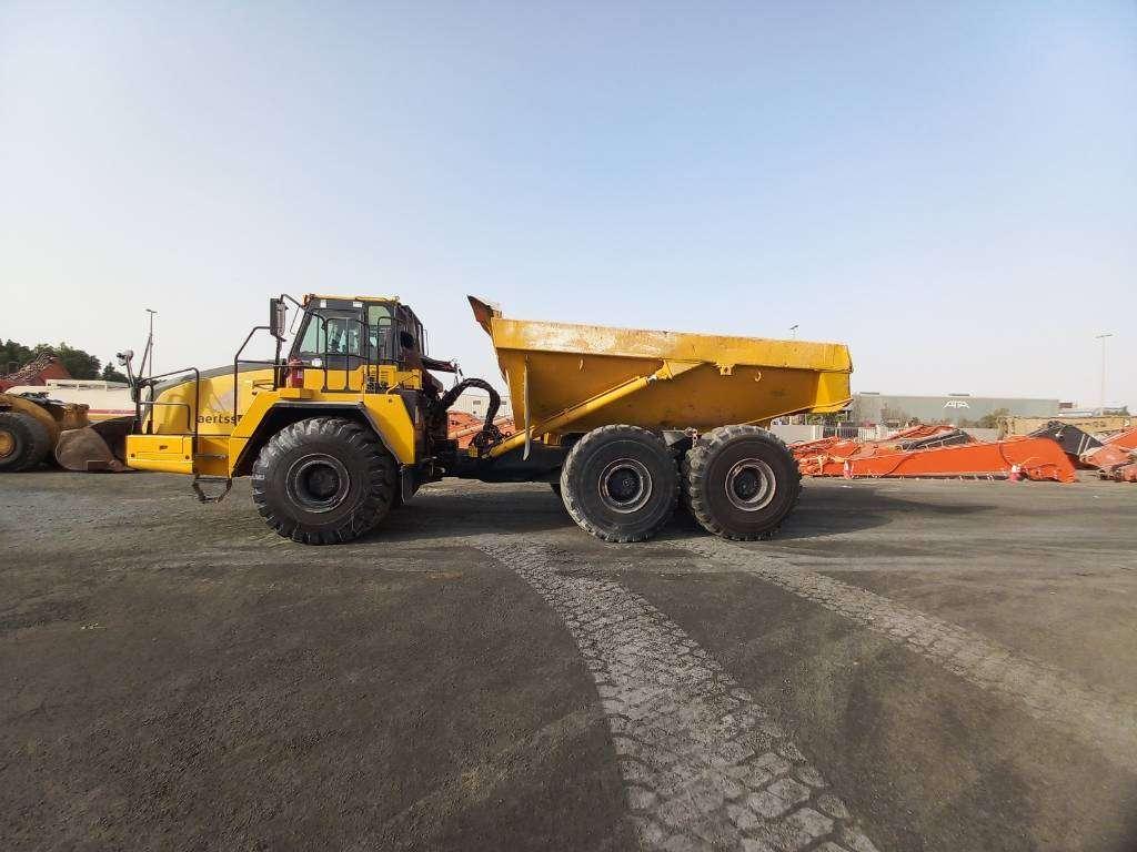 Komatsu HM400-3R (4pcs available for sale in Abu Dhabi) Foto 8