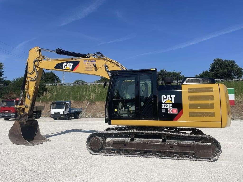Caterpillar 323 ELN Foto 1