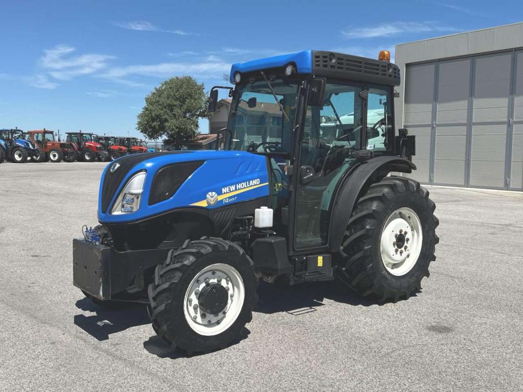 New Holland T4.100LP 4X4 Foto 1