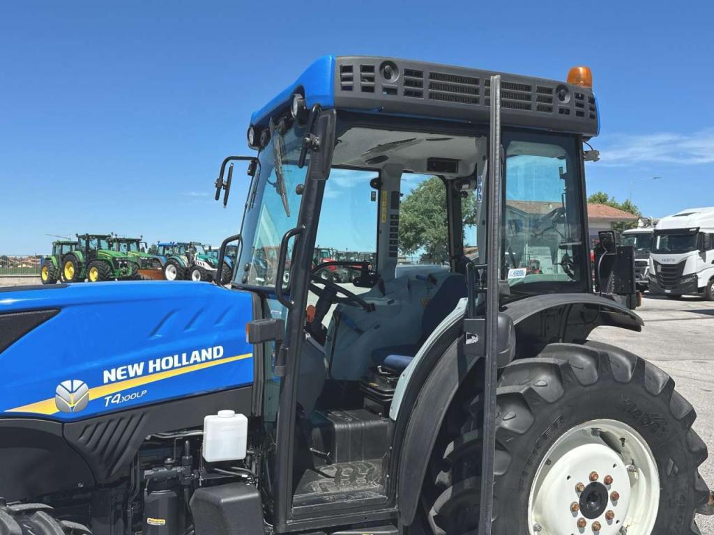 New Holland T4.100LP 4X4 Foto 11