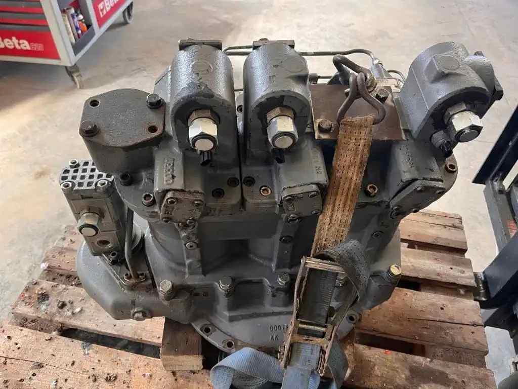 Fiat Hitachi HPV 145JX-28 Foto 3