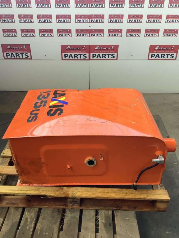 Depósito para gasóleo para Hitachi ZX135US Foto 4