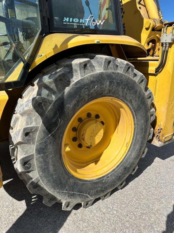 Komatsu WB97R Foto 12