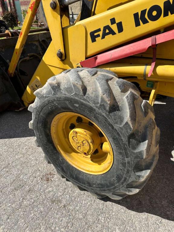 Komatsu WB97R Foto 8