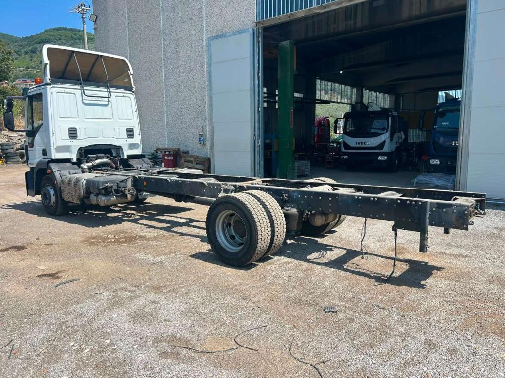 Iveco EUROCARGO 140-250 Foto 17