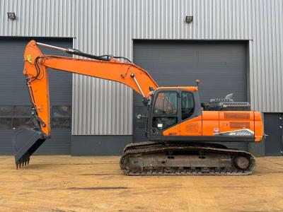 Doosan DX225LC-7 vendida por Big Machinery