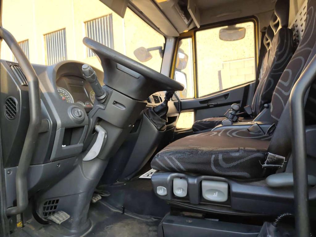 Iveco EUROCARGO CUBE 120E28P Foto 7