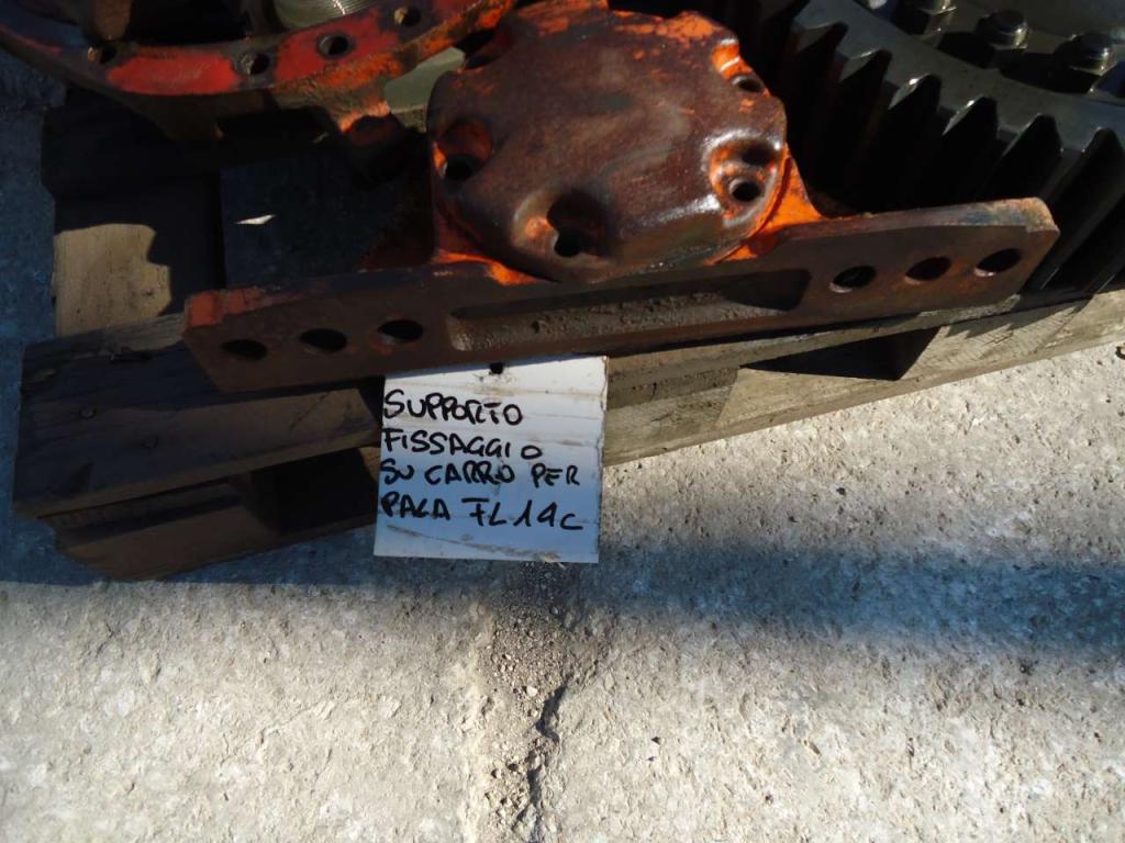 Supporto fissaggio su carro para Fiat Allis FL14C Foto 1