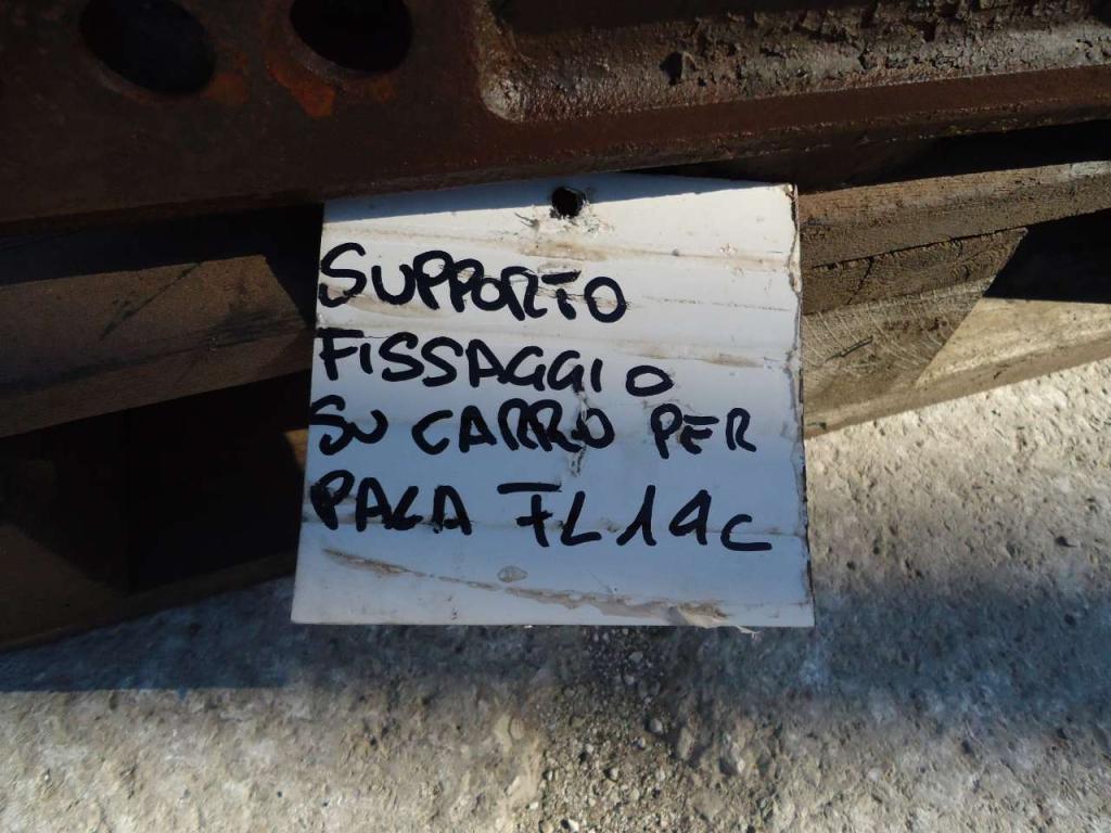 Supporto fissaggio su carro para Fiat Allis FL14C Foto 2