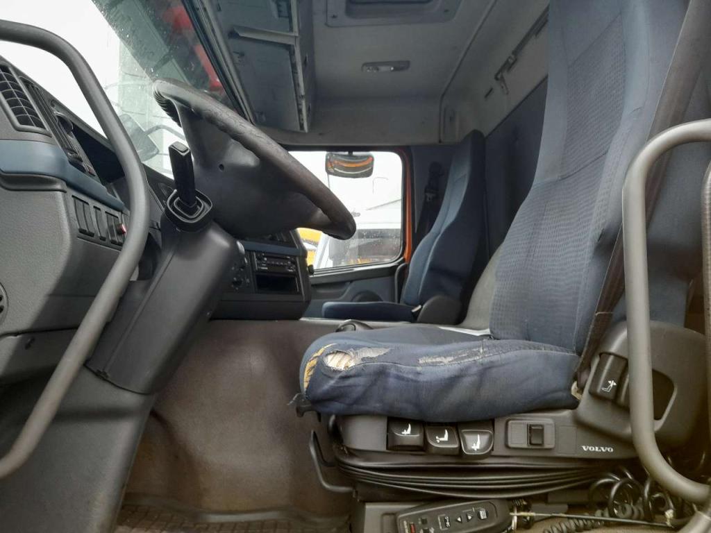 Volvo FM 300 Foto 2