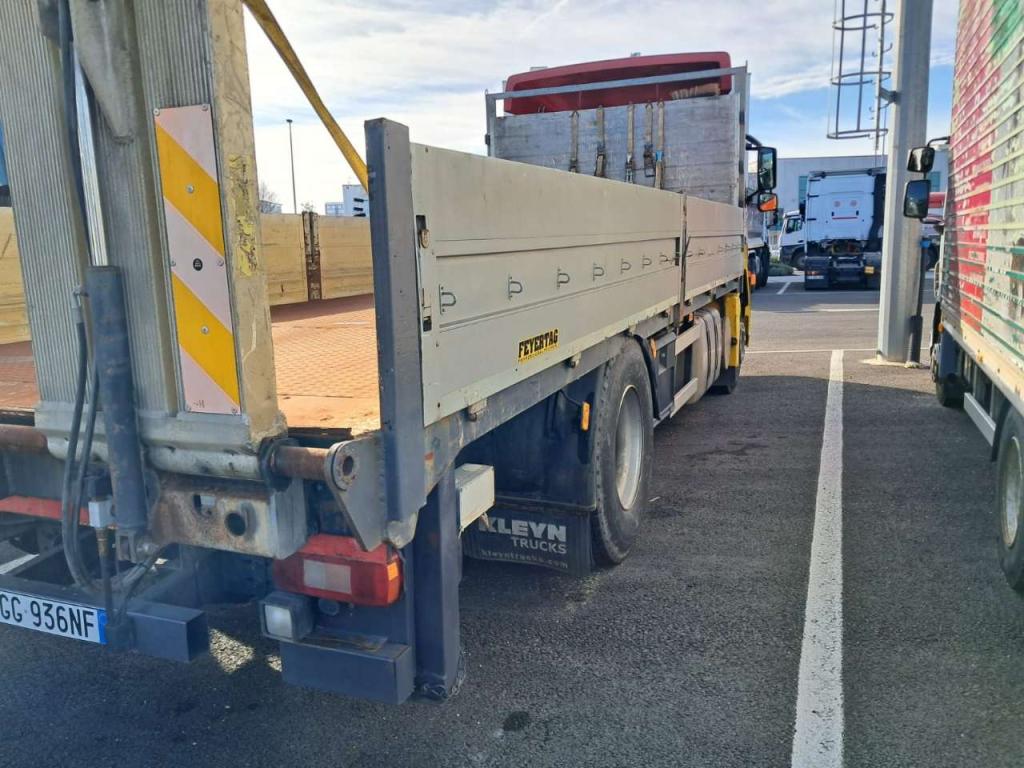 Volvo FM 300 Foto 5