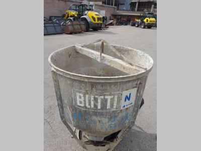 BUTTI Tolva de hormigón vendida por Niederstätter Spa